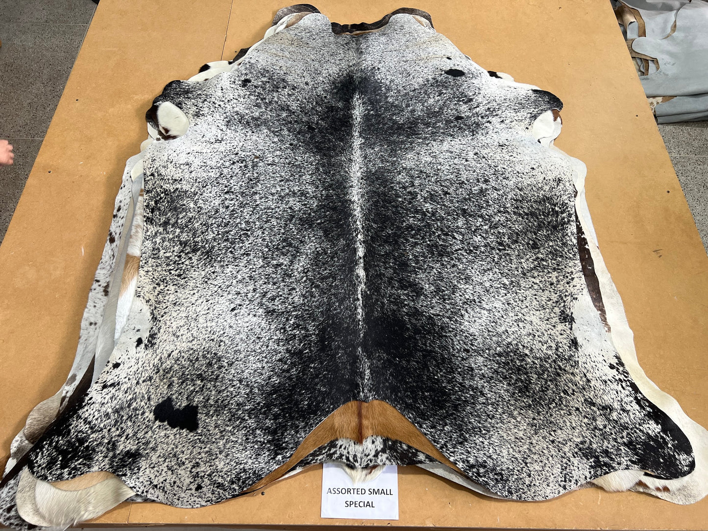 Premium Cowhide Rug 0006