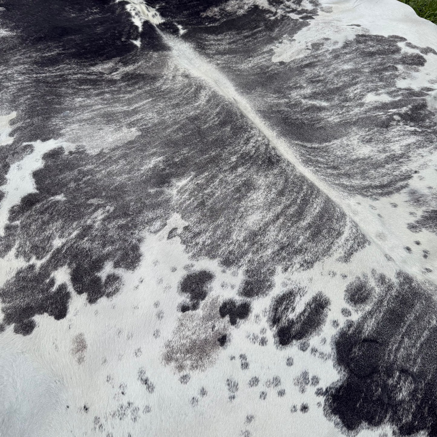Large Premium Cowhide Rug 0021