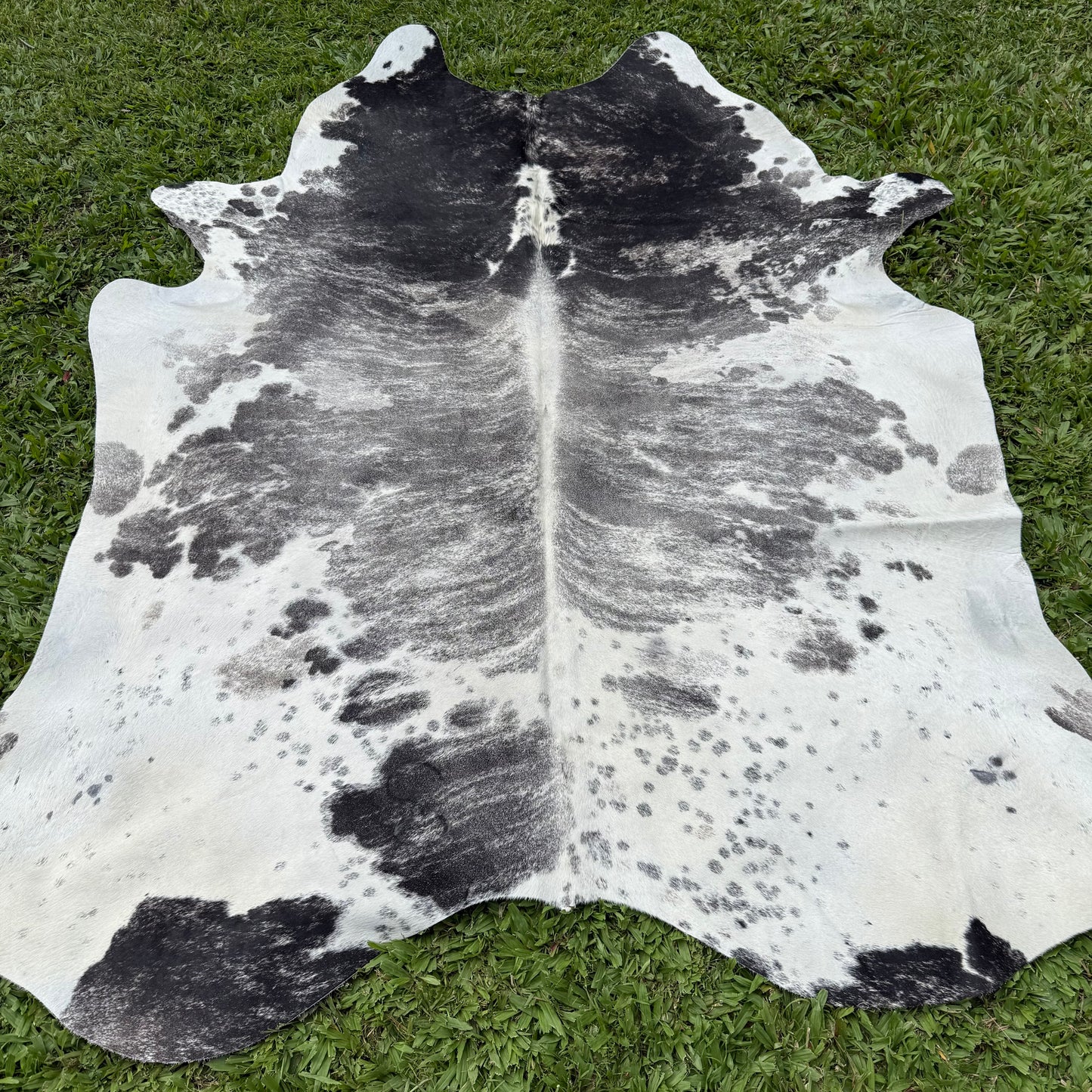 Large Premium Cowhide Rug 0021