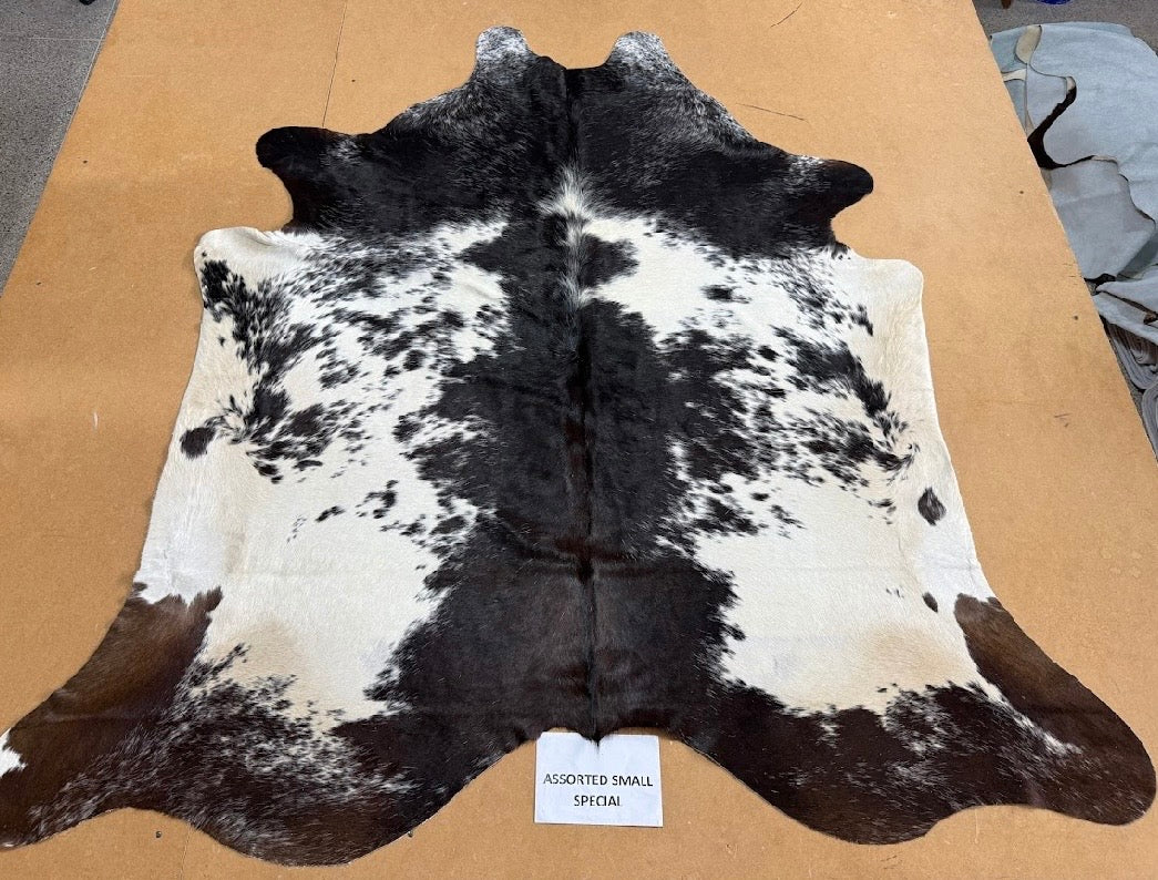 Small White Mix Cowhide Rug (PRE ORDER)