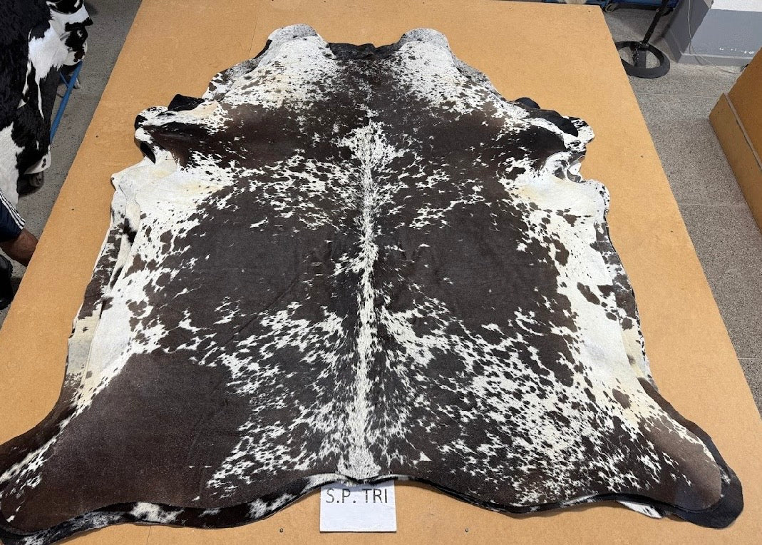 Large Tri Colour Cowhide Rug (PRE ORDER)