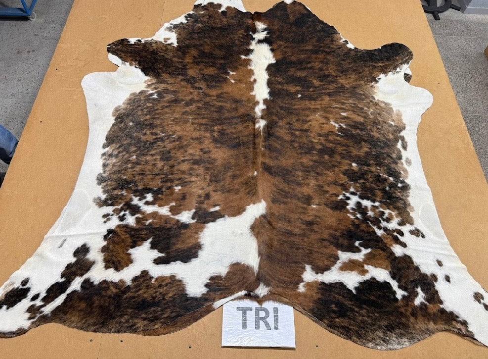 Large Tri Colour Cowhide Rug (PRE ORDER)