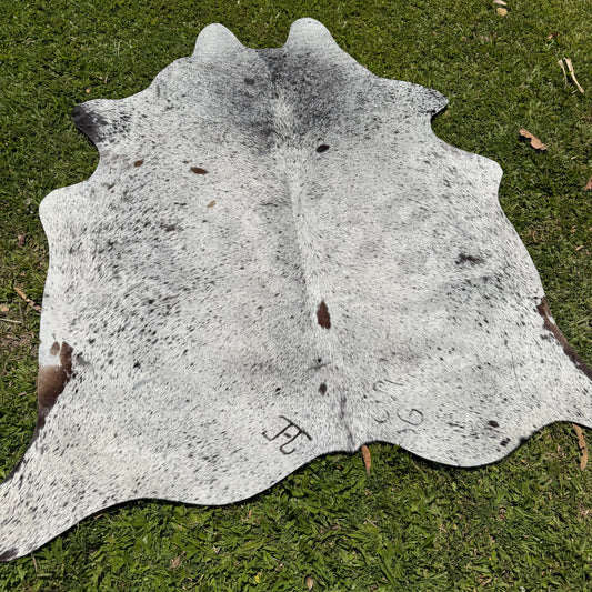 Premium Cowhide Rug 0003