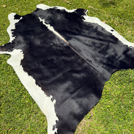 Premium Cowhide Rug 0002