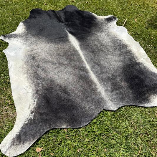 XL Premium Cowhide Rug 00032