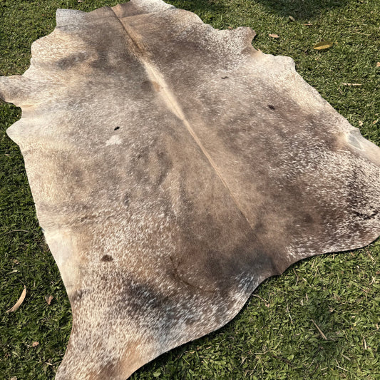 XL Premium Cowhide Rug 00030
