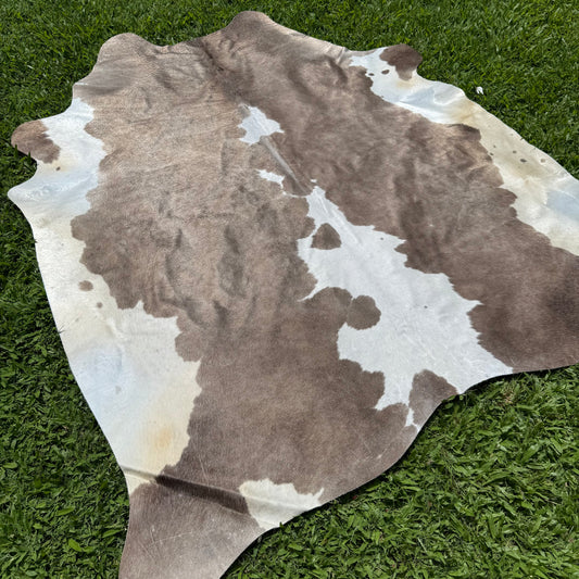 Large Premium Cowhide Floor Rug 59