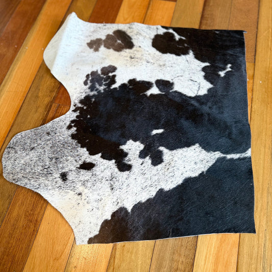 Cowhide Off cuts (Mixed)