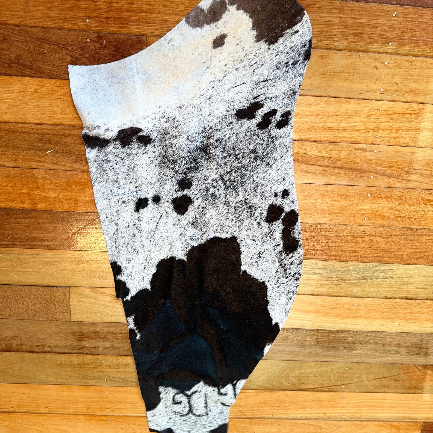Cowhide Off cuts