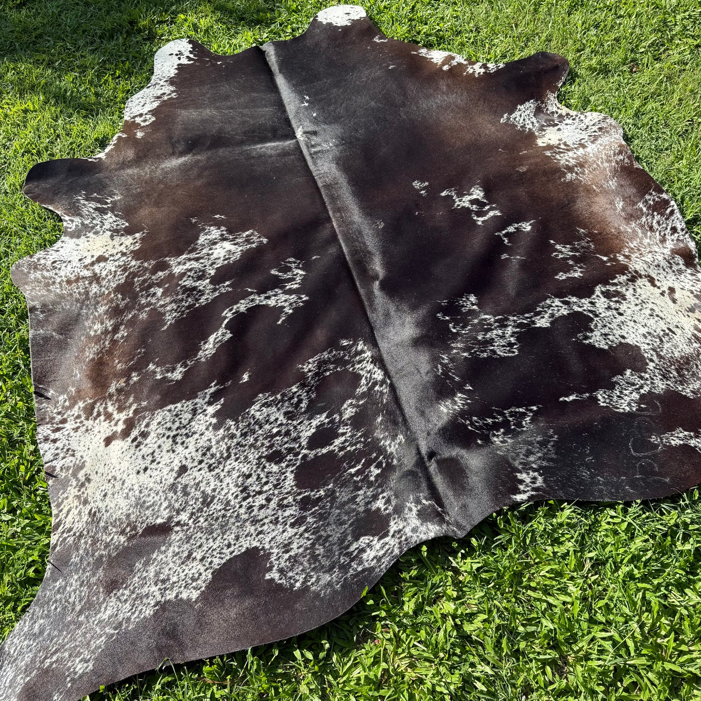 TRI 8 Cowhide Rug