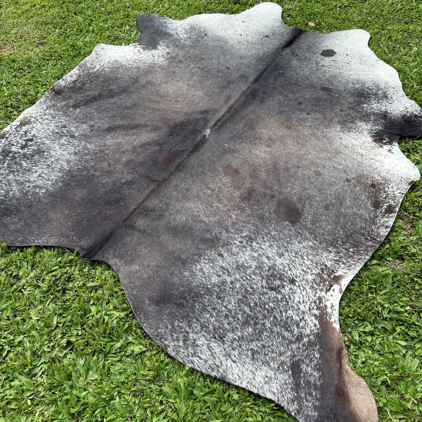 Large Premium Cowhide Rug 0017