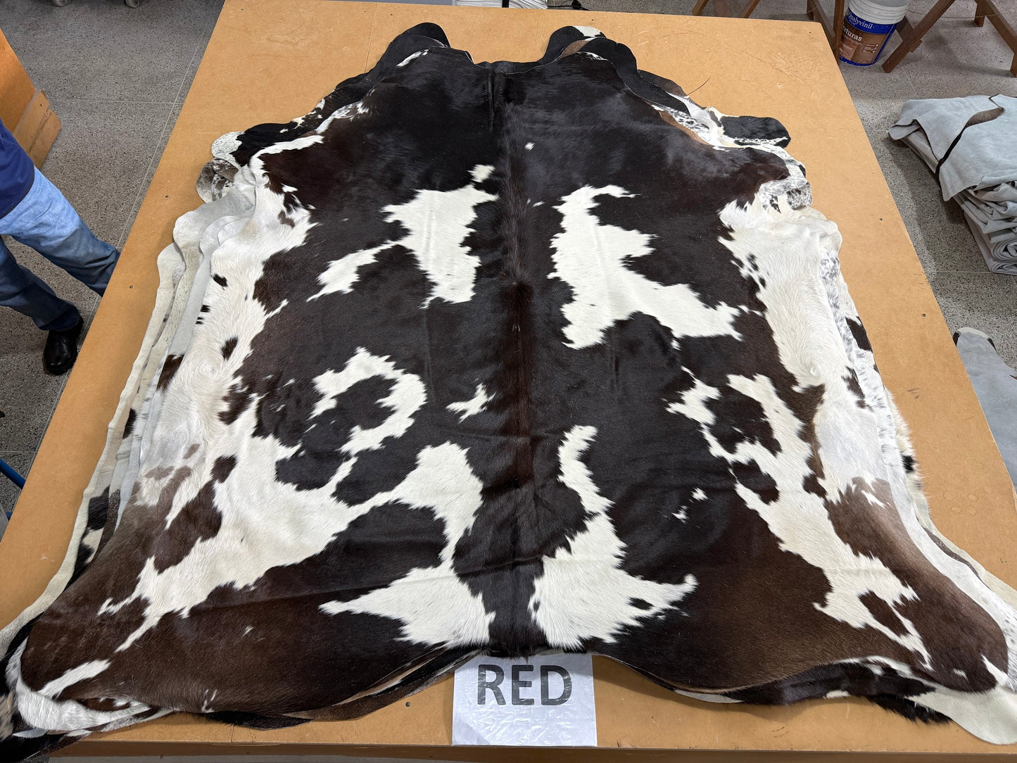 Premium Cowhide Rug 00037