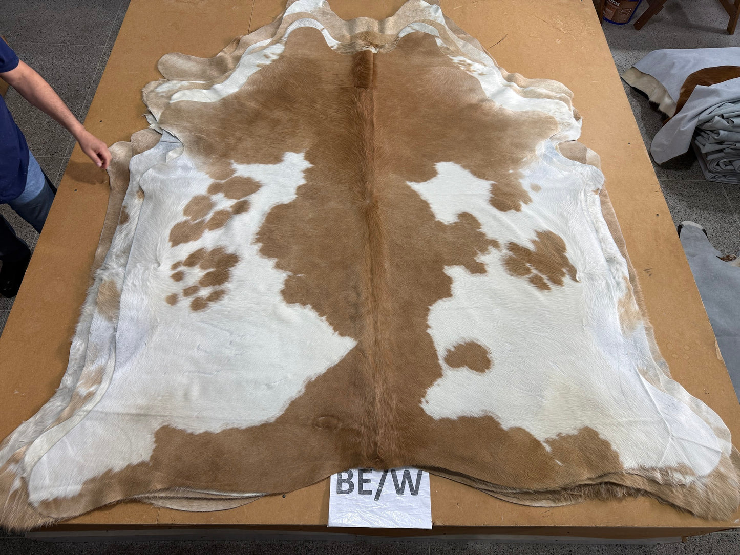 Premium Cowhide Rug 00024