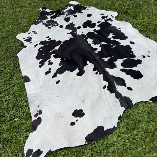 Large Premium Cowhide Rug 0022