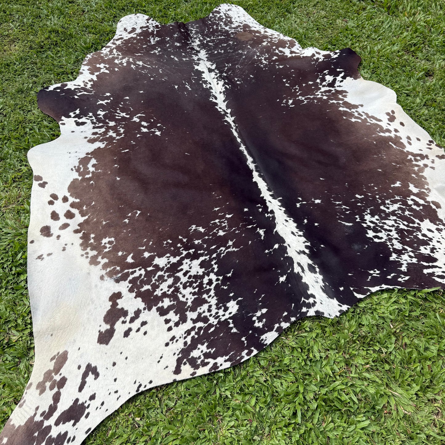 Large Premium Cowhide Rug 0023
