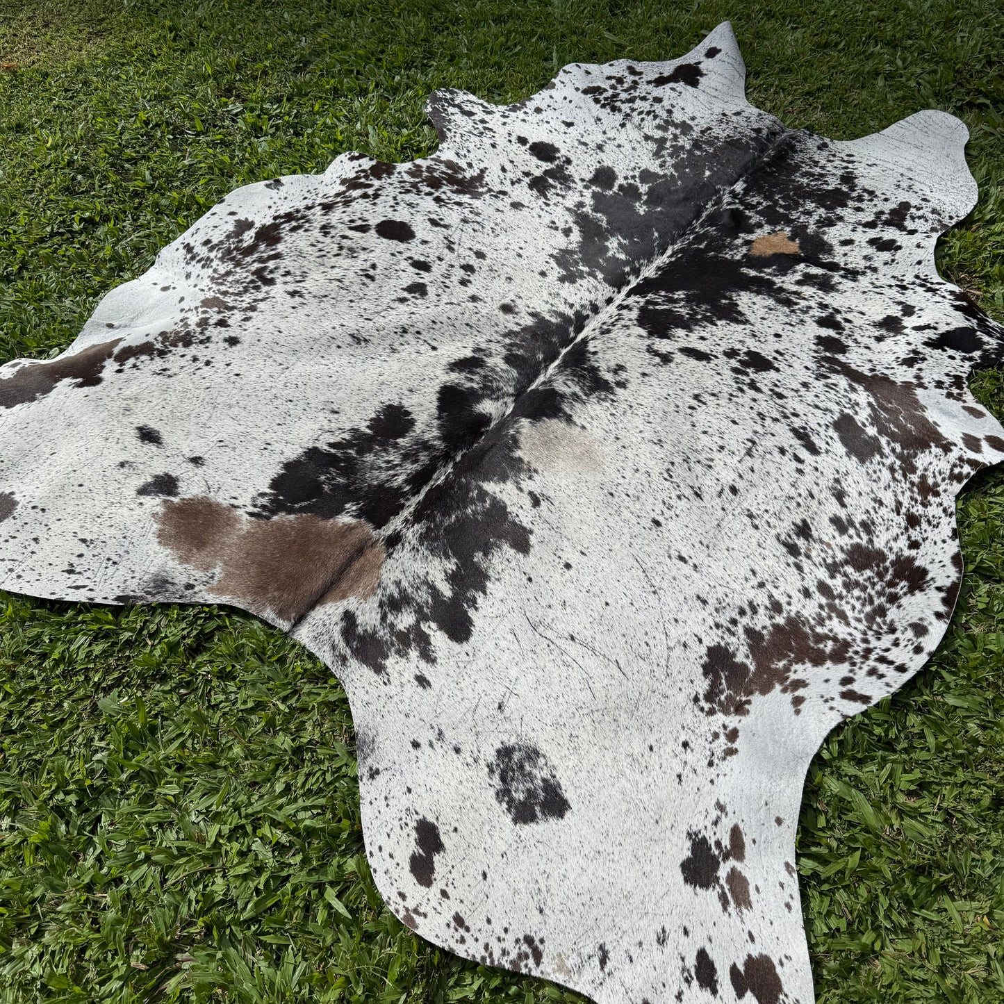 Large Premium Cowhide Rug 0029