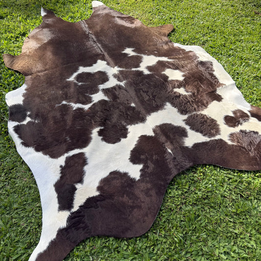 Large Premium Cowhide Rug 0035