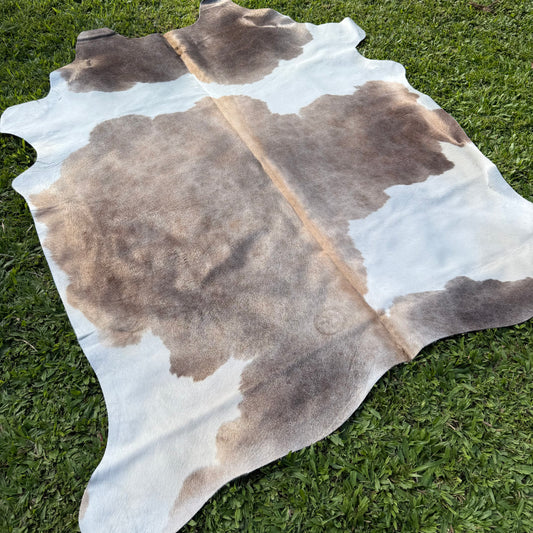 Large Premium Cowhide Rug 0039