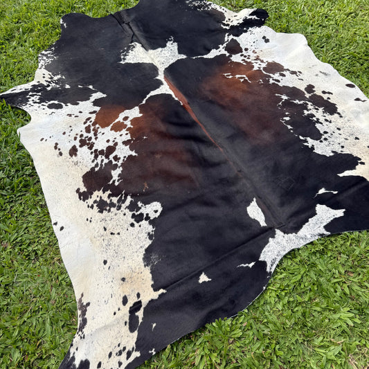 Large Premium Cowhide Rug 0045