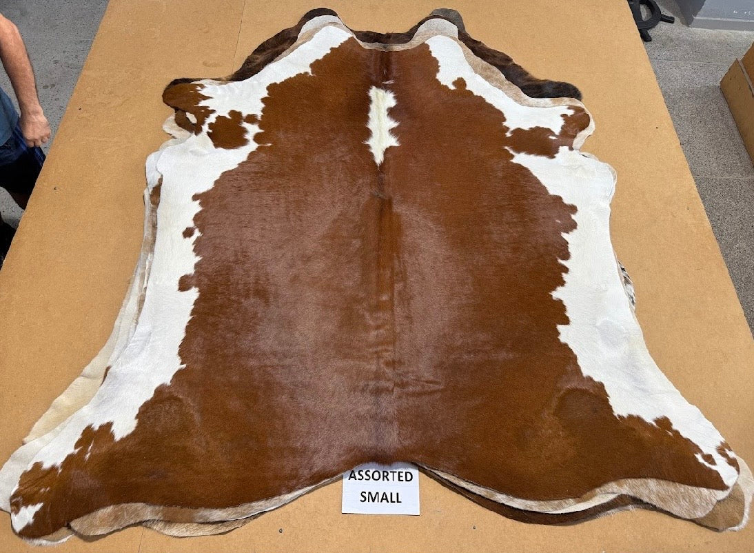 Large Hereford Cowhide Rug (PRE ORDER)