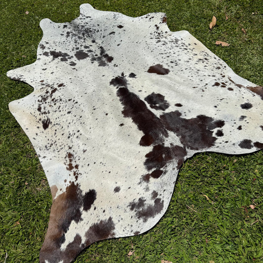 Premium Cowhide Rug 00019