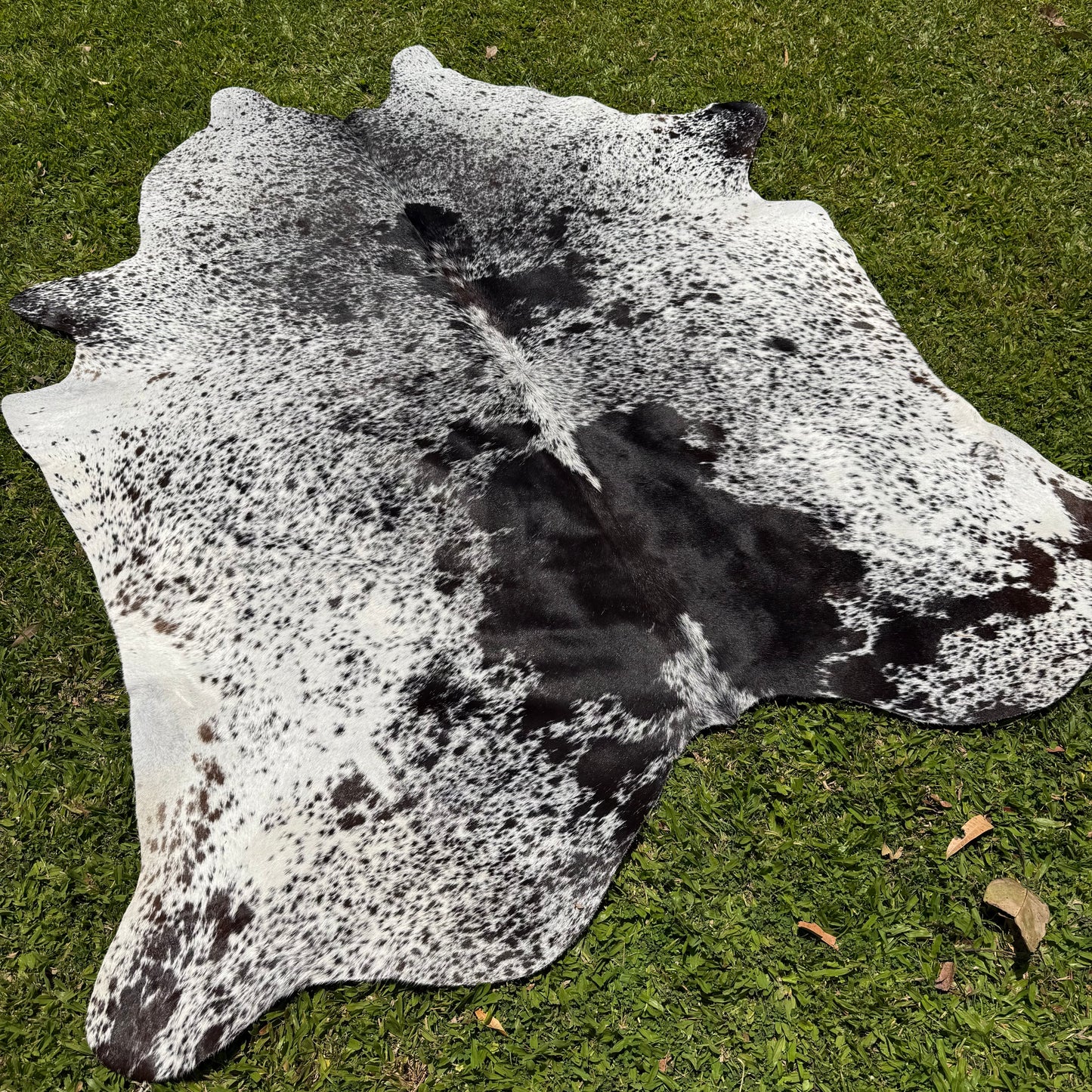 Premium Cowhide Rug  0007