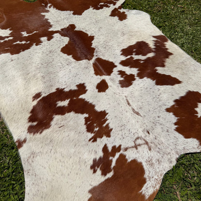 Premium Cowhide Rug 0004