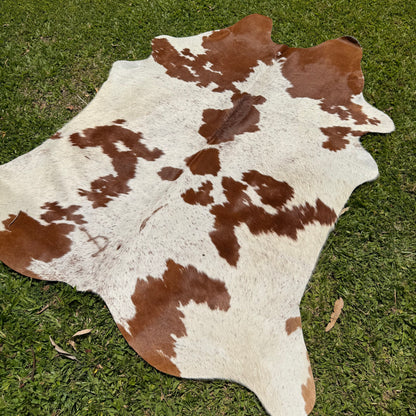 Premium Cowhide Rug 0004
