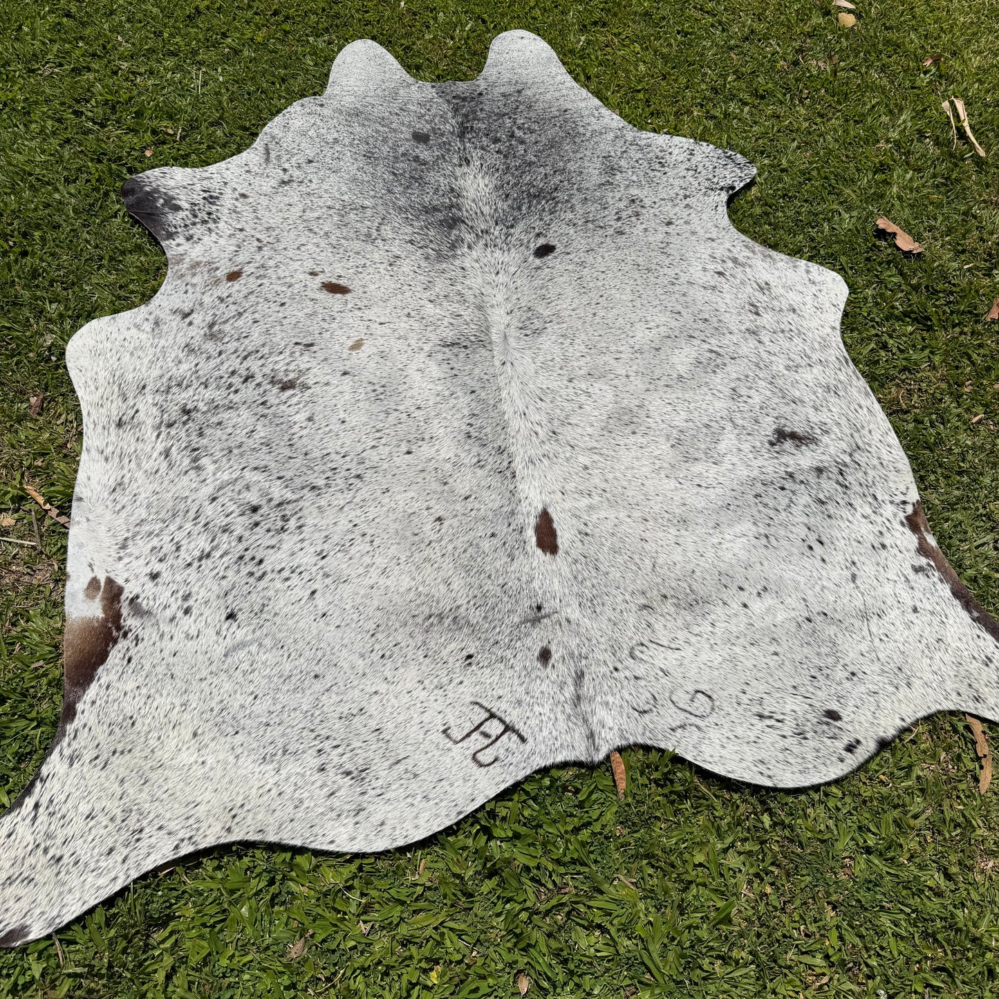 Premium Cowhide Rug 0003