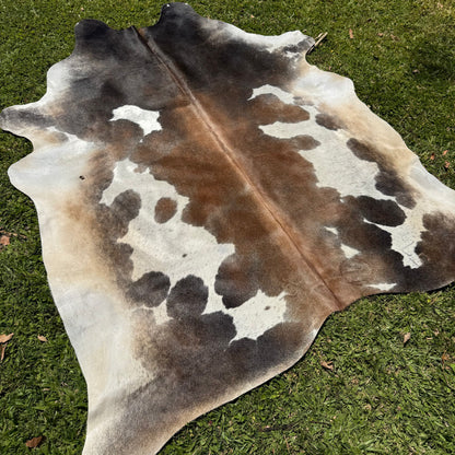 Premium Cowhide Rug 00038