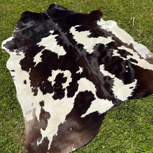 Premium Cowhide Rug 00037