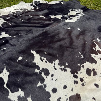 XL Premium Cowhide Rug 00035