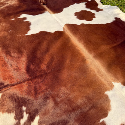 Premium Cowhide Rug 00028