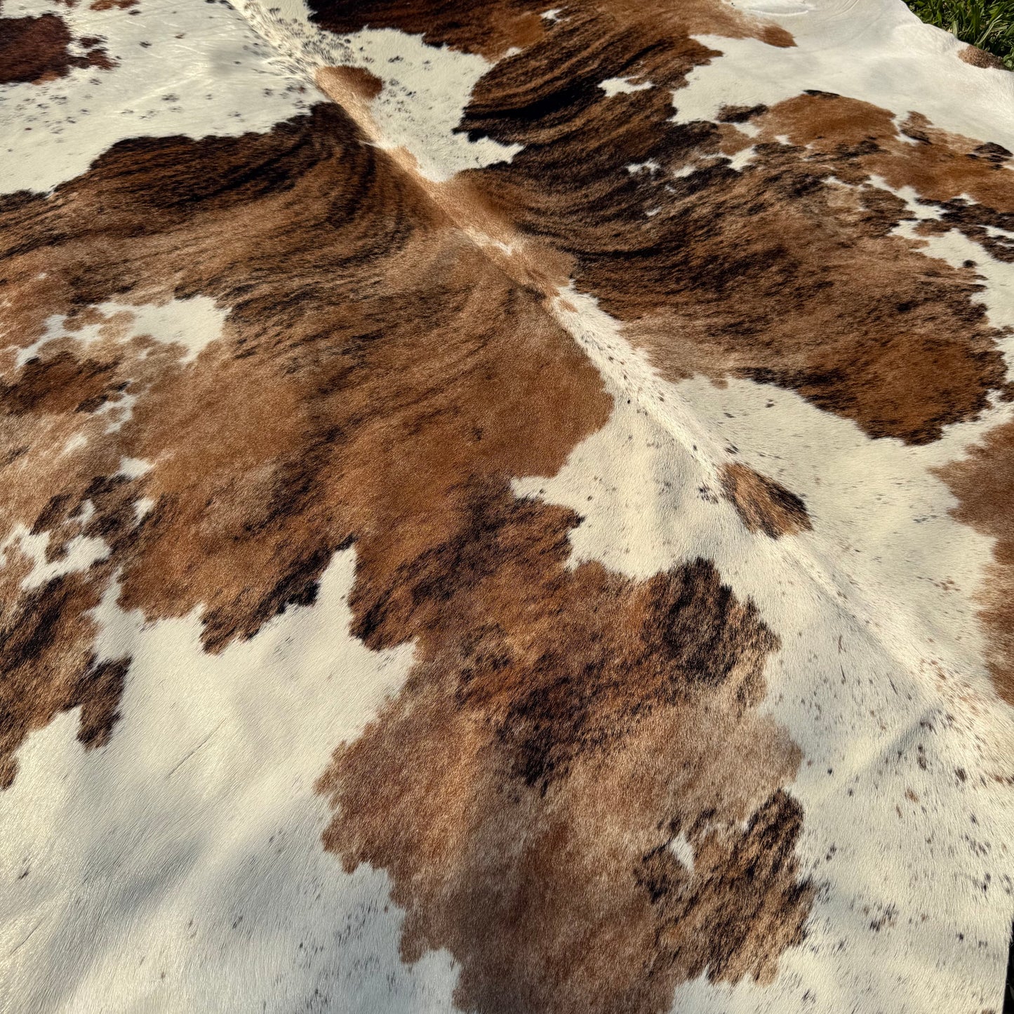 XL Premium Cowhide Rug 00042