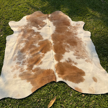 Premium Cowhide Rug 00023