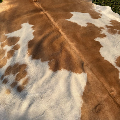 Premium Cowhide Rug 00024