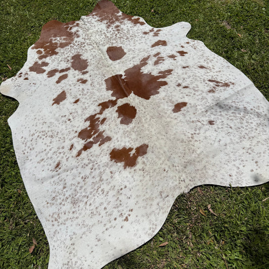 Premium Cowhide Rug 00012
