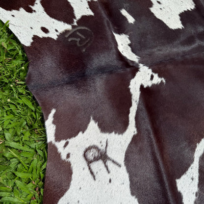 Large Premium Cowhide Floor Rug 28