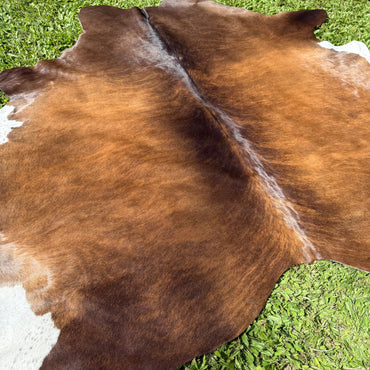 Premium Cowhide Rug 001