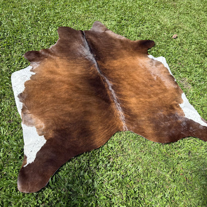 Premium Cowhide Rug 001