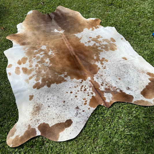 Large Premium Cowhide Rug 006