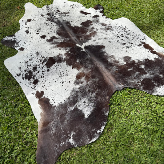 Large Premium Cowhide Rug 007