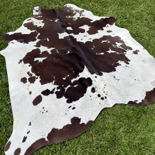Large Premium Cowhide Rug 0014