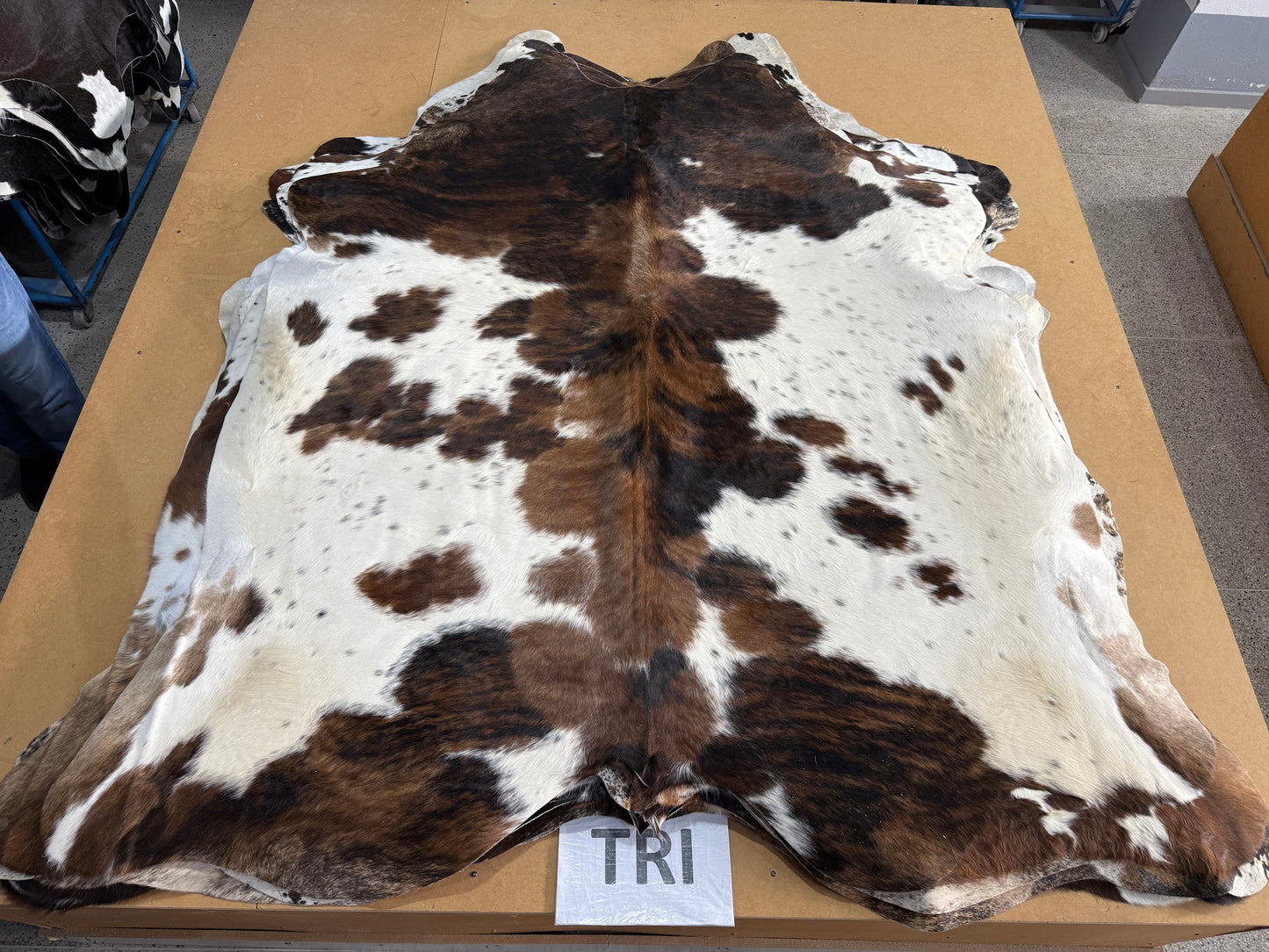 Premium Cowhide Rug 00044